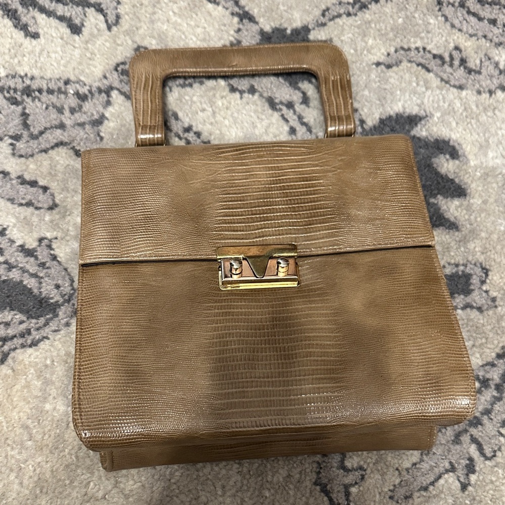 Elegant Brown Handbag